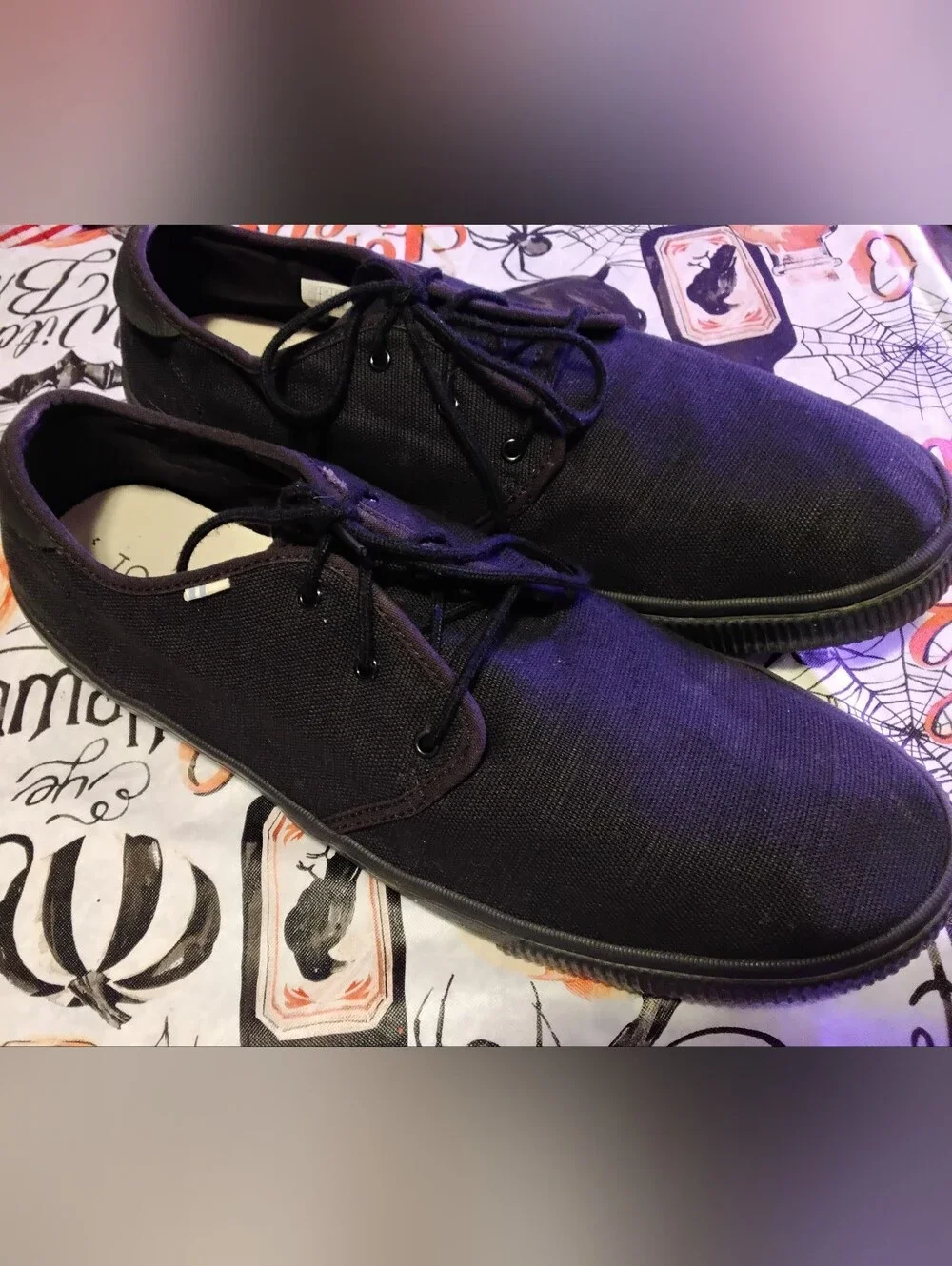 Toms men's size 13 canvas black tennis shoes sneakers lace up